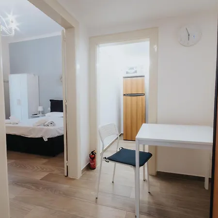 Apartment Casa De Papel Bari